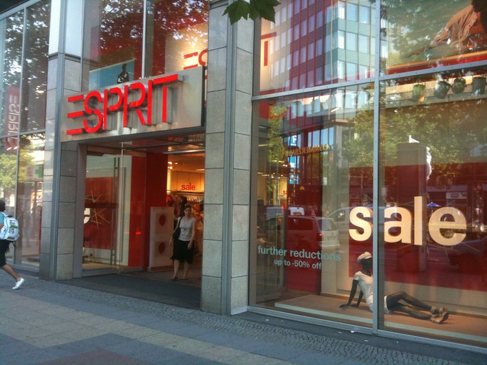 ESPRIT - Tauentzienstraße 15