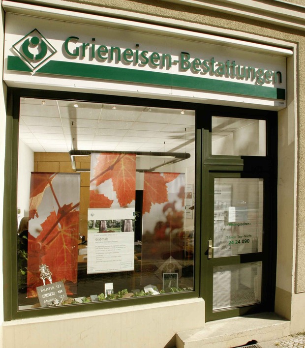 Grieneisen Bestattungen in der Rosa-Luxemburg-Straße