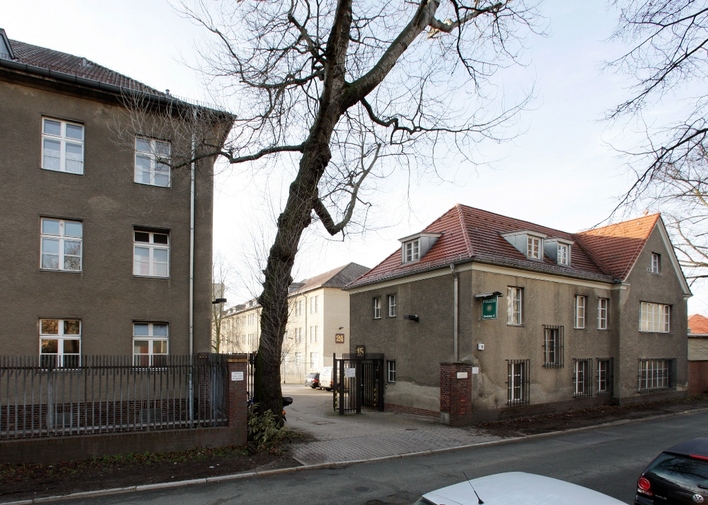 Polizeiabschnitt 46 in der Gallwitzallee in Berlin-Lankwitz